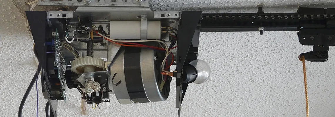 Sliding Garage Door Humming Noise Repair in Richmond, British Columbia